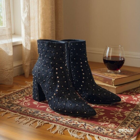 GB Gianni Bini Jacquard Ankle Boots 7.5M Studded Floral Pointy Toe Block Heel - Picture 1 of 6